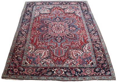 A PERSIAN HERIZ RUG 77" X 71" C. LATE 20TH CENTURY.
