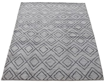 A MOROCCAN STYLE RUG 6'3" X 8'4"