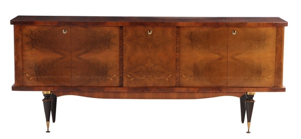 FRENCH FIGURED WALNUT SIDEBOARD HAVING A SYCAMORE INTERIOR WITH CENTRAL MIRRORED BAR COMPARTMENT C