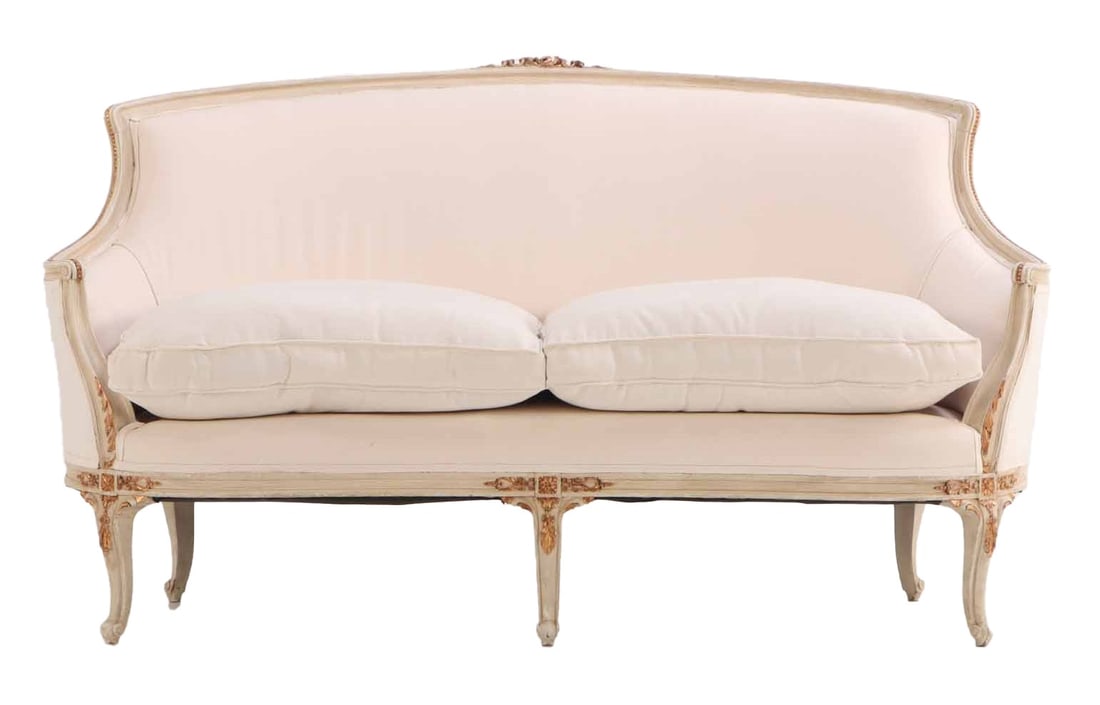 ELEGANT PAINTED AND GILTWOOD LOUIS XV STYLE SETTEE C 1920 HAVING NEW FABRIC. (1 of 6)