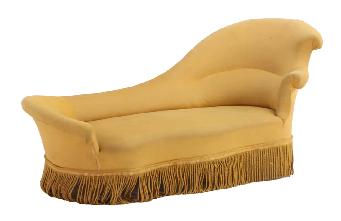 NINETEENTH CENTURY FRENCH MERIDIENNE HAVING GREAT LINES RESTING ON EBONIZED TURNED FEET.: Nineteenth century French Meridienne having great lines resting on ebonized turned feet. Ht: 31" Wd: 73" Dpth: 33" Seat: 12"