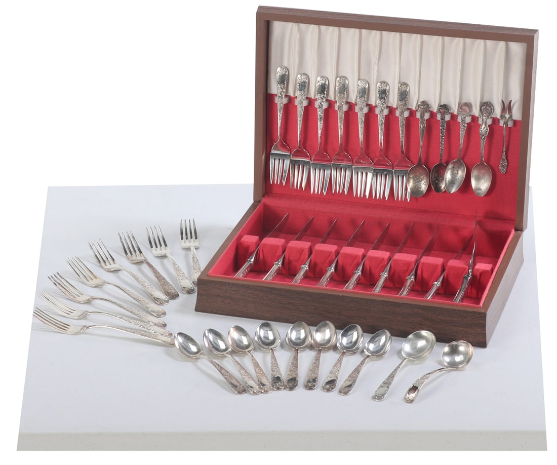 39PCS STERLING SILVER FLATWARE INCLUDING 34PCS S. KIRK & SON "OLD MARYLAND" PATTERN AND 6 MISC PCS. (1 of 8)