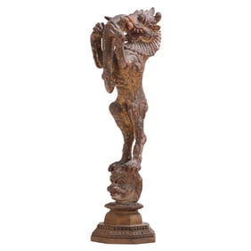 EARLY HINDU ARCHITECTURAL FIGURE OF YALI, CARVED WOOD WITH GILT, MOUNTED, 18TH CENTURY.