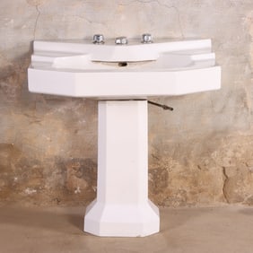 A JACOB DELAFON FRENCH ART DECO PORCELAIN PEDESTAL SINK CIRCA 1930.