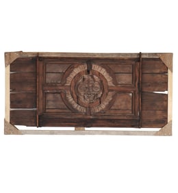 A RARE 17TH CENTURY CARVED PINE PANEL DEPICTING MARIA REGINA SYMBOL IN CENTER.