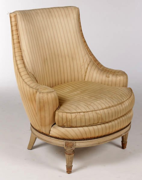 JANSEN L. 16 BOUDOIR CHAIR LOOSE CUSHION: A very good Jansen Louis XVI style boudoir chair with continuous arms and loose cushion raised on fluted and painted legs circa 1940. Ht: 32" Width: 27" Depth: 16"