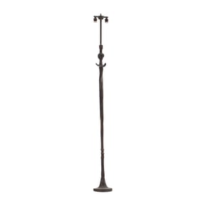 FIGURAL BRONZE FLOOR LAMP WITH BUST AND VERDIGRIS PATINA IN THE MANNER OF GIACOMETTI.