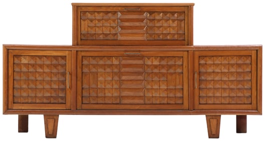 FRENCH OAK BAR CABINET HAVING CENTRAL  LIFT LID AND FALL FRONT DOOR FLANKED BY DOORS C 1940 IN THE