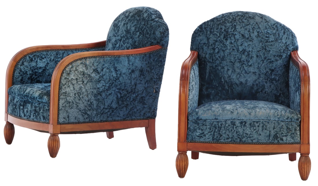 FRENCH ART DECO LOUNGE CHAIRS HAVING DEEP FRAMES AND RIBBED MELON FORM FEET C 1930. (1 of 7)