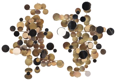 PAIR OF CURTIS JERE STYLE BRASS WALL SCULPTURE WITH MIRRORS C 20-21ST CENTURY.