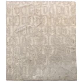 A CONTEMPORARY WOOL AND SILK LOW PILE RUG IN SILVER AND GOLD WAVEFORMS BY THE RUG COMPANY 9'11"