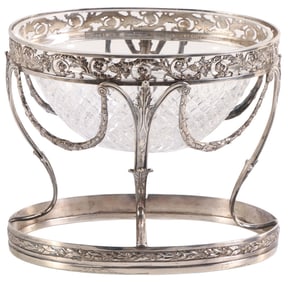 WILLIAM PITTS LONDON STERLING CENTERPIECE WITH CRYSTAL BOWL, HALLMARKED W.P, LION PASSANT AND