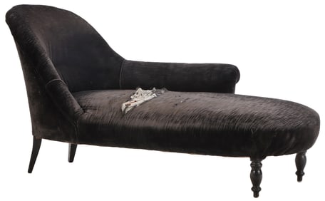 FRENCH NINETEENTH CENTURY NAPOLEON III CHAISE LOUNGE.
