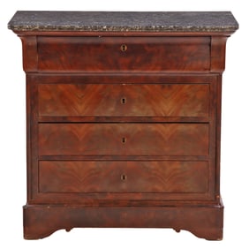 A LOUIS PHILIPPE STYLE WALNUT COMMODE HAVING A MARBLE TOP AND FOUR BOOKMATCHED VENEER DRAWERS C