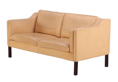 DANISH MODERN LEATHER SOFA HAVING LOOSE CUSHIONS BY HURUP.