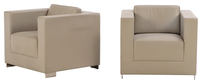 PAIR MODERN BERNHARDT LEATHER LOUNGE CHAIRS.