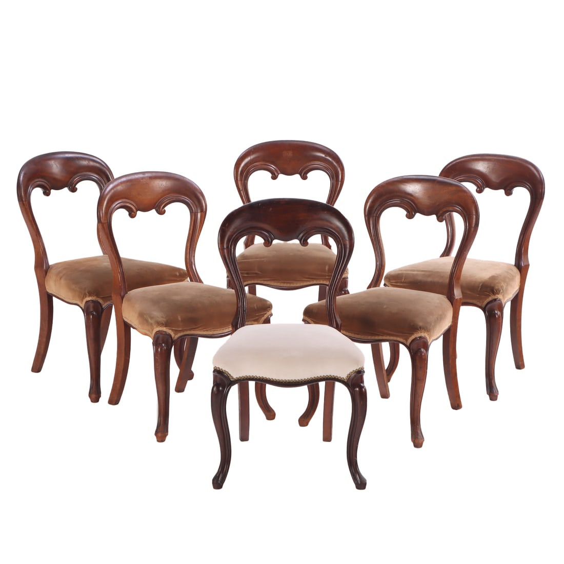 SIX NINETEENTH CENTURY MAHOGANY DINING CHAIRS WITH SHAPED OPEN BACKS. (1 of 5)
