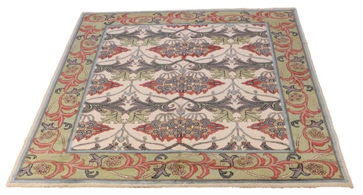 A WILLIAM MORRIS ARTS AND CRAFTS STYLE RUG 8'2" X 10'