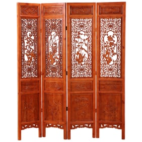RELIEF AND FRET CARVED ASIAN ROOM DIVIDER.