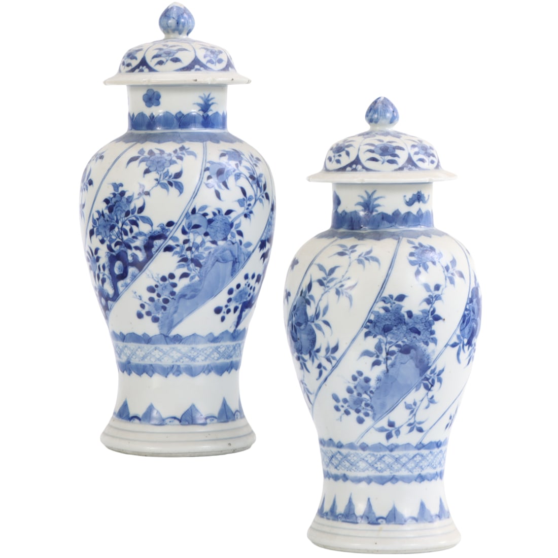 PAIR OF CHINESE BLUE AND WHITE JARS C. 20TH CENTURY. (1 of 5)