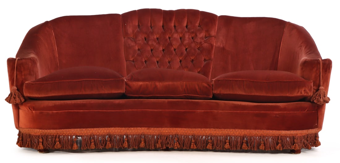 ITALIAN UPHOLSTERED BUTTON BACK SOFA C 1955 IN THE MANNER OF GIO PONTI.: Italian upholstered button back sofa C 1955 in the manner of Gio Ponti. Ht: 33.5" Wd: 79.5" Dpth: 38" Seat: 20"