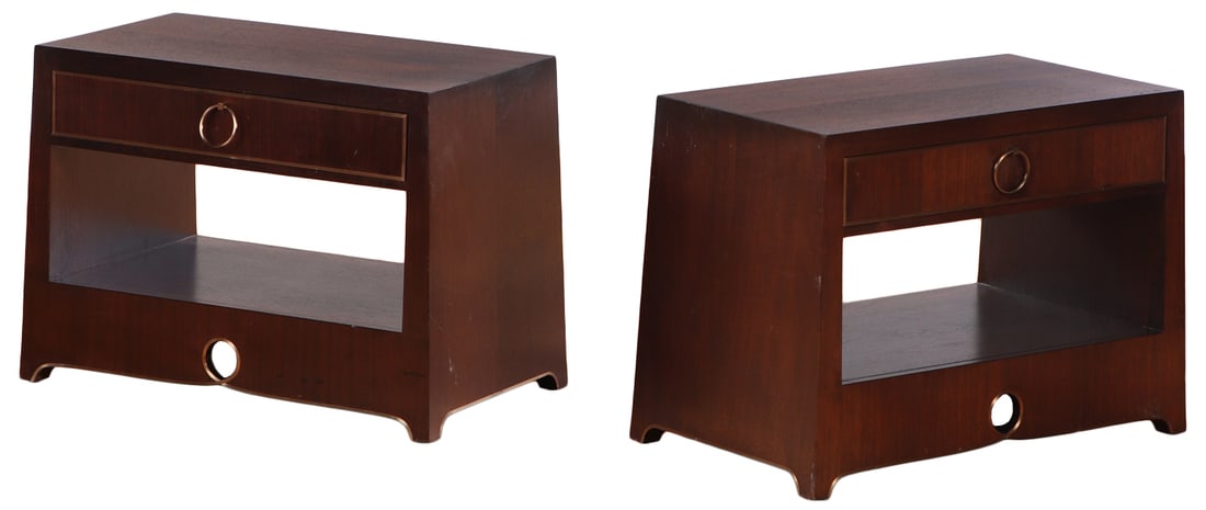 A PAIR OF CABINET MADE WALNUT AND BRASS NIGHT STANDS. (1 of 7)