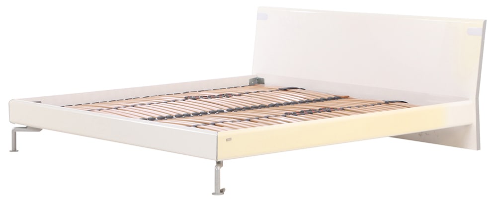 A HULSTA WHITE LACQUER KING SIZE BED. (1 of 10)