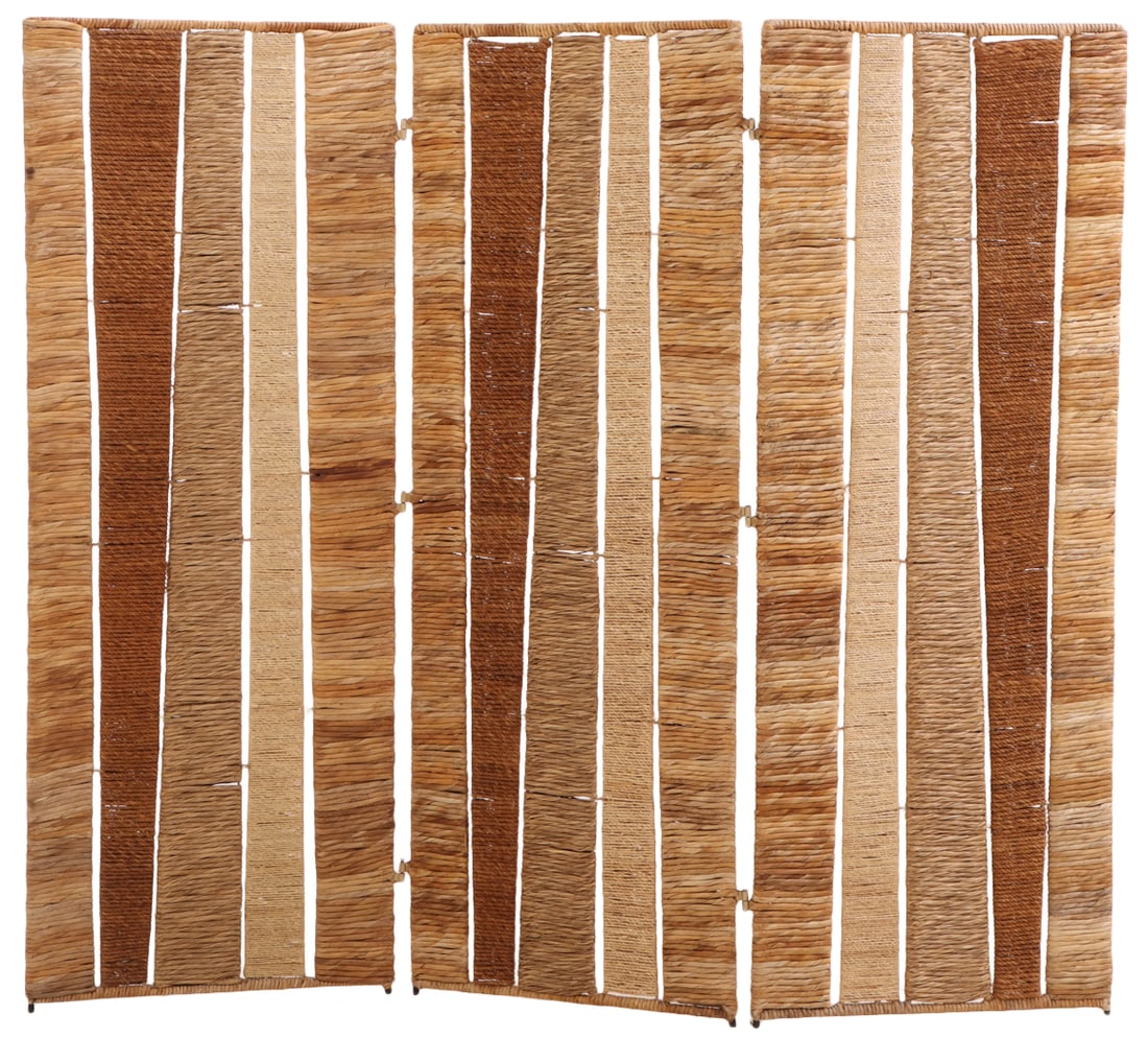 ONE OF TWO THREE PANEL ROOM DIVIDER COMPRISED OF VARIOUS NATURAL MATERIALS C 1950. (1 of 5)
