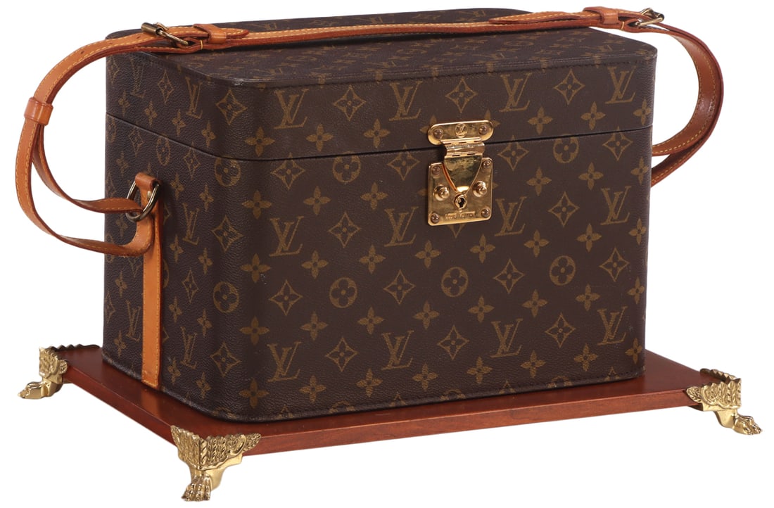 A LOUIS VUITTON MONOGRAM TRAIN VANITY CASE WITH KEY AND POUCH. INCLUDES CUSTOM WALNUT COMPARTMENTS (1 of 7)