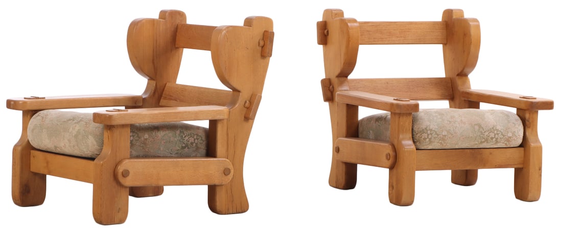 PAIR OF HEAVY OAK BRUTALIST STYLE LOUNGE CHAIRS WITH LOOSE CUSHION UPHOLSTERY C 1960. (1 of 7)