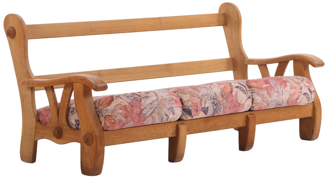HEAVY OAK OPEN ARM SOFA WITH LOOSE CUSHION UPHOLSTERY C 1965.: Heavy oak open arm sofa with loose cushion upholstery C 1965. Ht: 37" Wd: 78" Dpth: 36" Seat: 17"