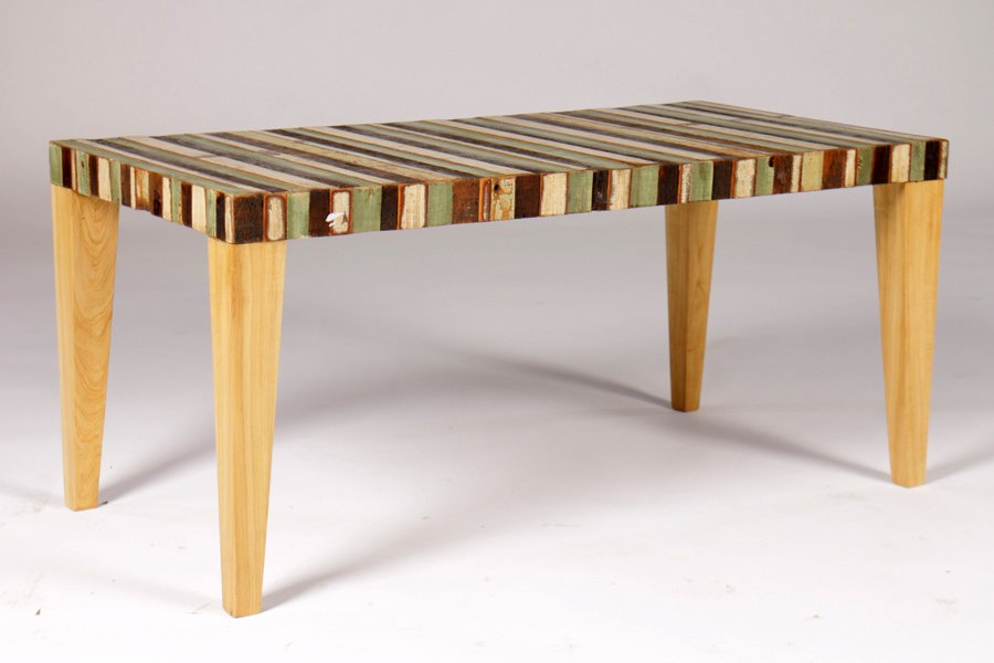 RECLAIMED WOOD MULTICOLORED COFFEE TABLE: A reclaimed wood multicolored coffee table. Ht: 18" Width: 39" Depth: 20"