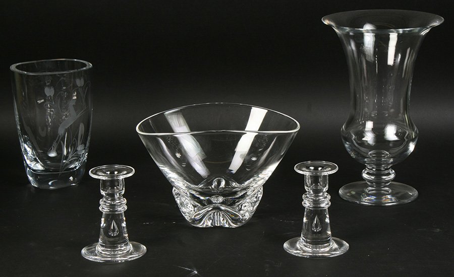 LOT OF 5 20TH C. FINE GLASS STEUBEN BACCARAT: Five piece late twentieth Century lot of fine glass. Consisting of: (1) 6" x 9" Steuben bowl (2) 4.75" candlesticks (1) 10.75" Baccarat Baluster vase (1) unmarked 7.5" engraved vase in a swedish style