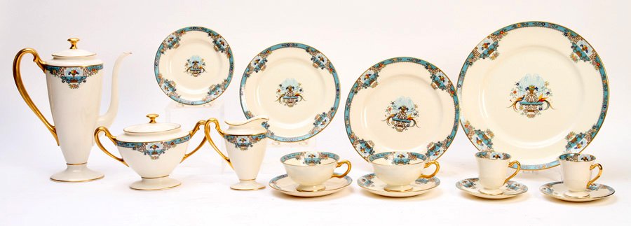 86 PIECE SET LENOX FOUNTAIN CHINA 1926 (1 of 4)