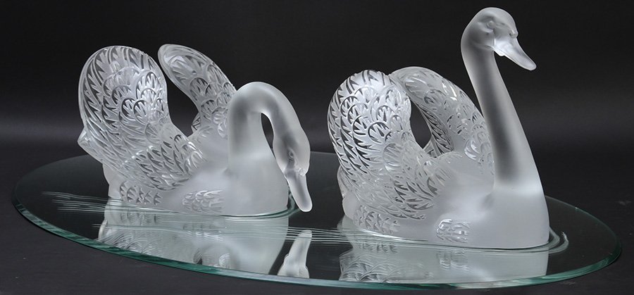 LARGE LALIQUE GLASS SWAN CENTERPIECE MIRROR POND (1 of 5)