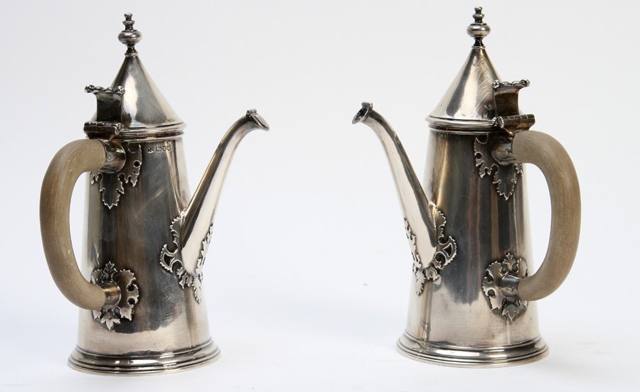 PAIR ENGLISH STERLING COFFEE POTS 24.84 TROY OZ: A pair of fine English sterling Turkish coffee pots by Richard Comyns, Hallmark London 1948. Total weight is 24.84 troy ounces. Ht: 8.25" Dia: 3.5"