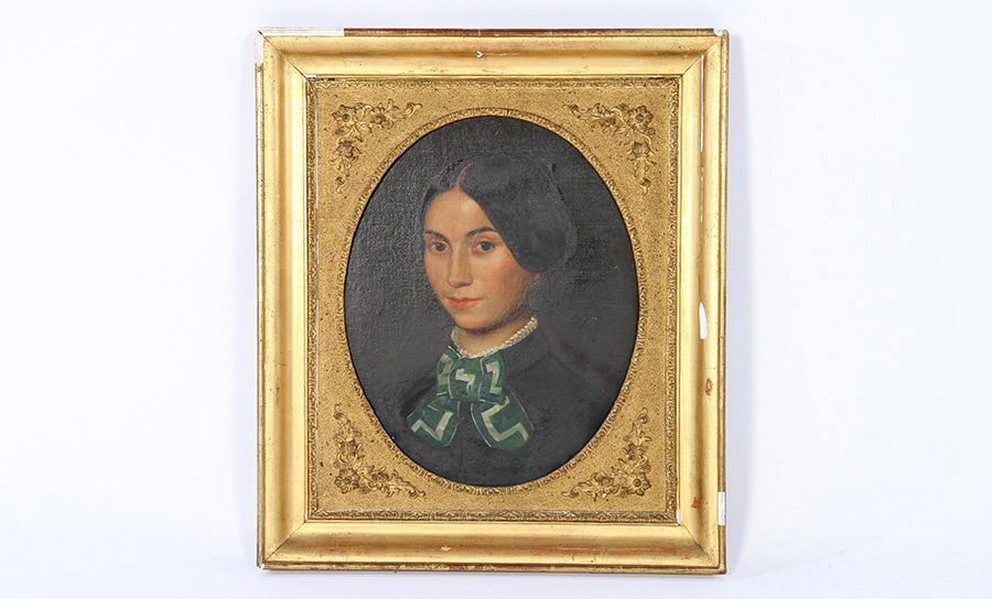 UNSIGNED ANTIQUE OIL ON CANVAS REFINED WOMAN (1 of 4)