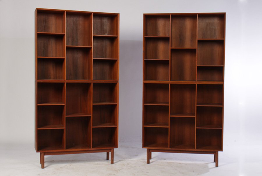 PAIR LABELED JOHN STEWART 2 PART TEAK BOOKCASES 1960 (1 of 4)