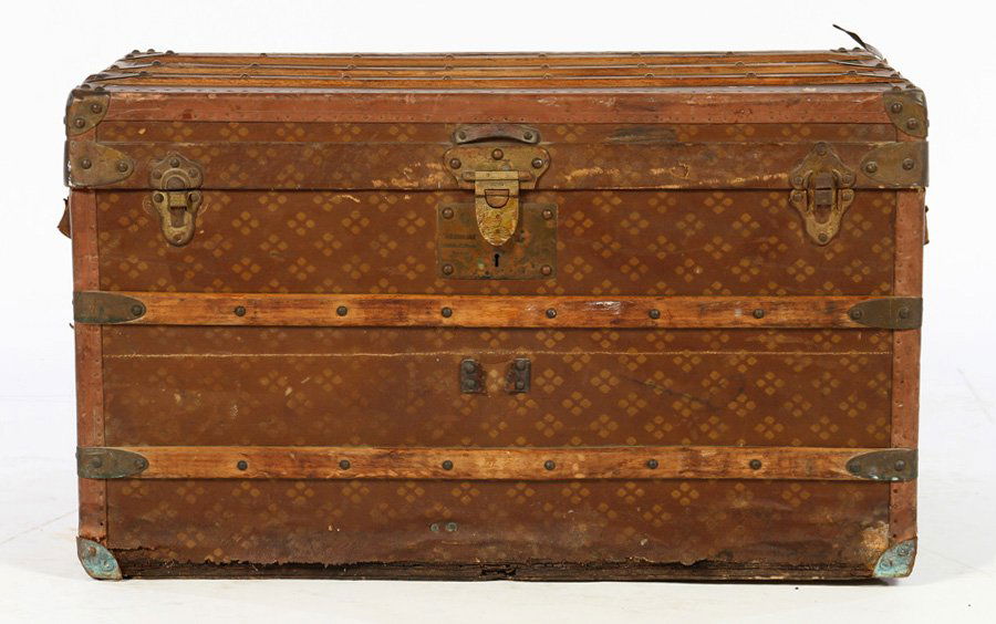 ANTIQUE FRENCH TRAVEL TRUNK LABELED PARIS (1 of 5)