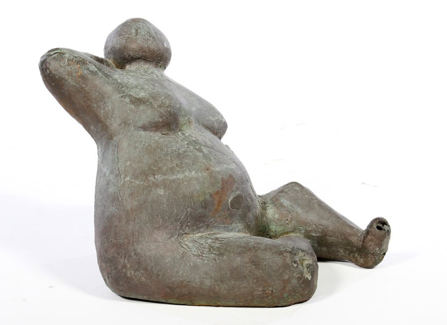 MODERNIST BRONZE FIGURE OF A RUBENESQUE WOMAN (1 of 4)