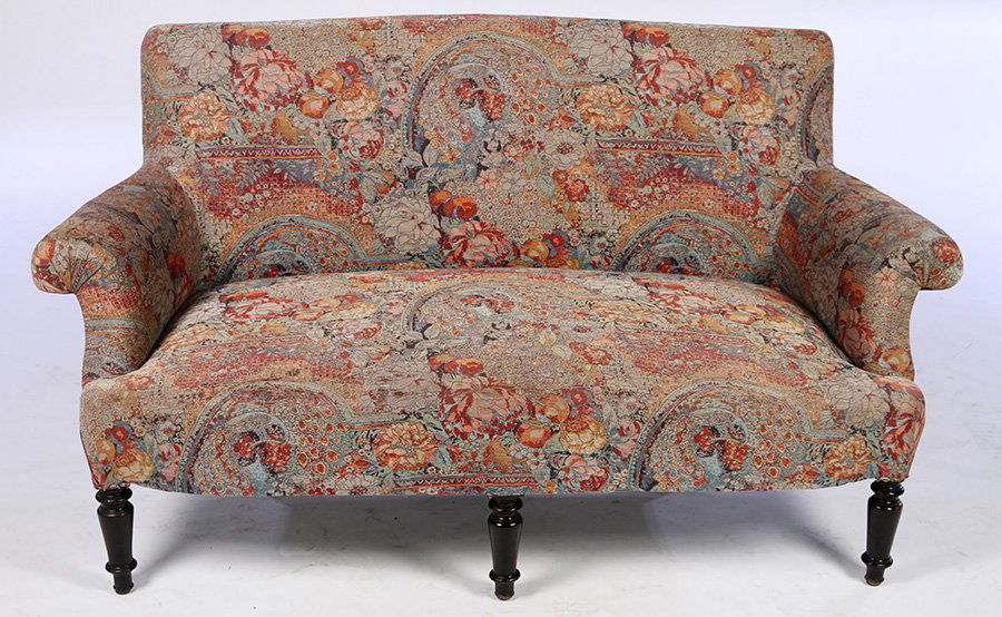 PETITE NAPOLEON III SOFA TURNED LEGS 1870 (1 of 5)