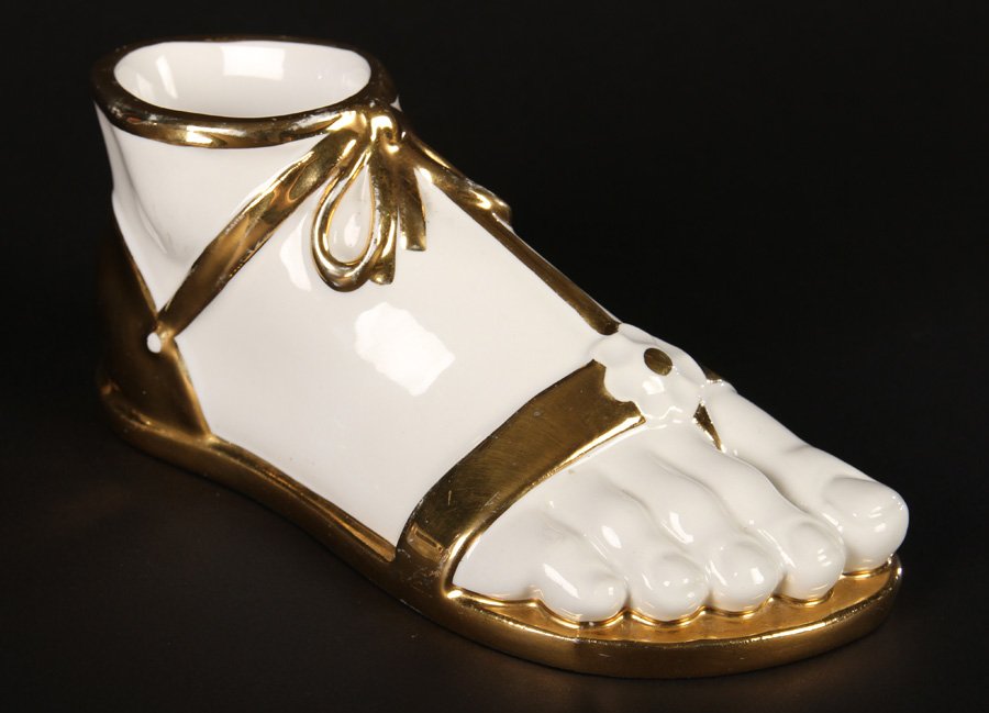 A SIGNED PIERO FORNASETTI CERAMIN URN (1 of 5)