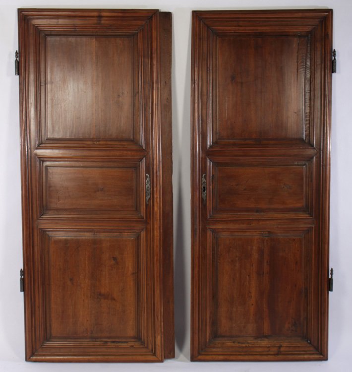PAIR CARVED WALNUT CABINET DOORS 1850 (1 of 4)