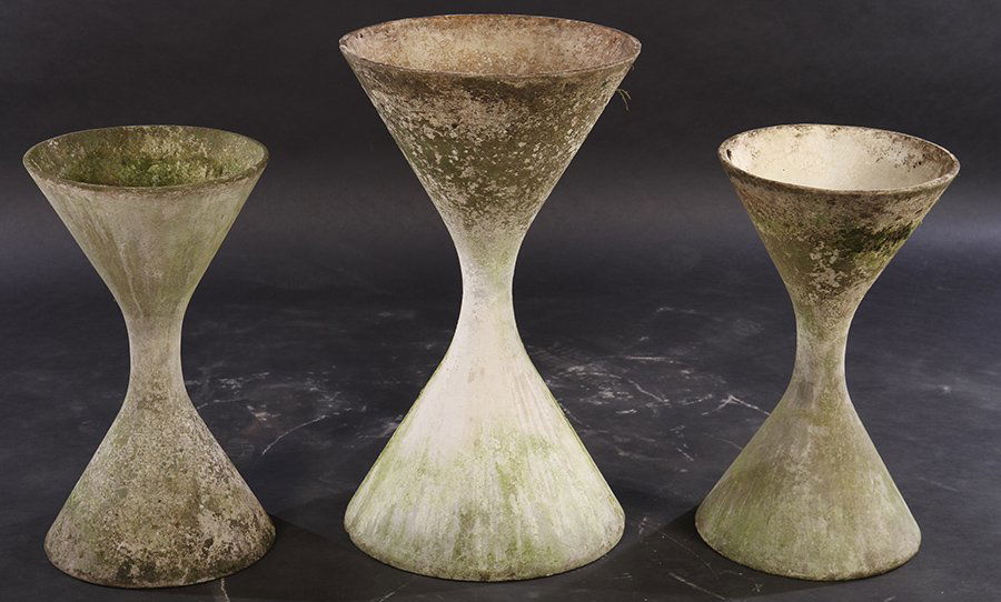 SET OF 3 WILLY GUHL CAST STONE GARDEN URNS (1 of 4)