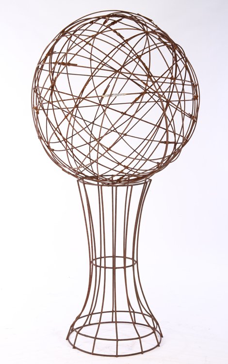 WIRE SPHERE WROUGHT IRON PEDESTAL GARDEN ORNAMENT (1 of 4)
