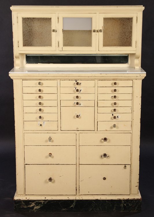 ANTIQUE 25 DRAWER DENTAL MEDICAL CABINET (1 of 5)
