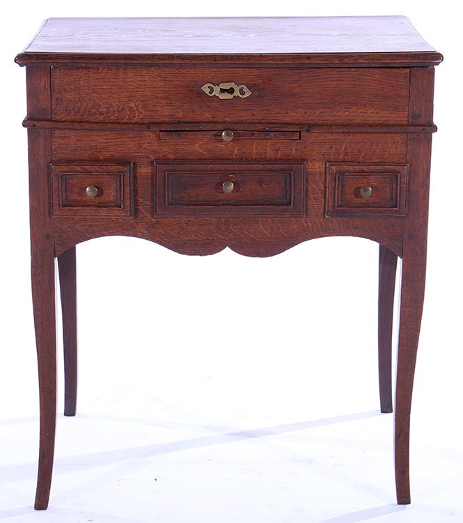 19TH CENTURY FRENCH OAK SPOOL TABLE TILT TOP (1 of 5)