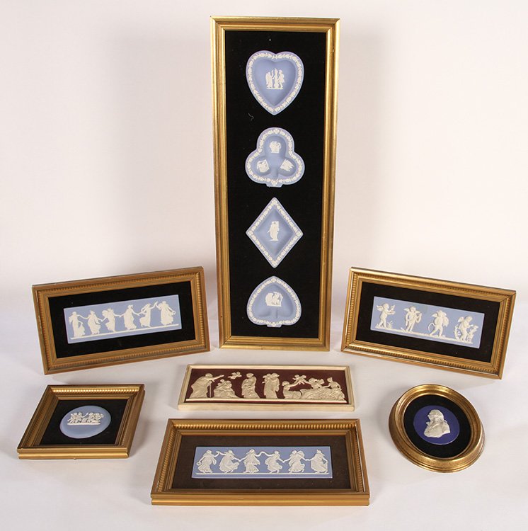 8 PIECE ESTATE LOT OF WEDGWOOD ITEMS GILT FRAMES (1 of 6)