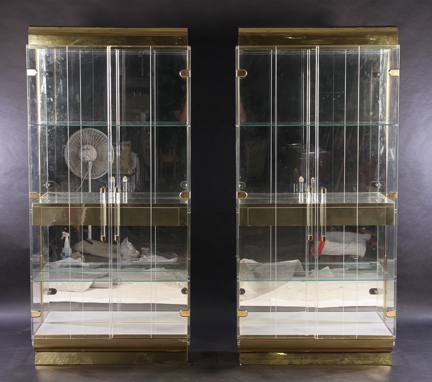 PAIR LUCITE AND BRASS VITRINES 1 DRAWER (1 of 7)