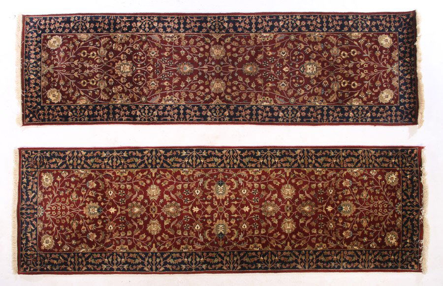 LOT OF TWO AREA RUGS FLORAL DECORATION (1 of 4)